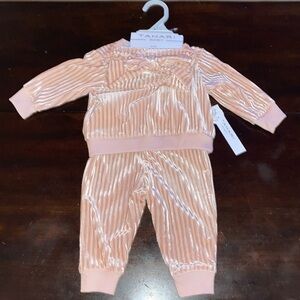 Tahari Baby 3 piece valor set. NWT